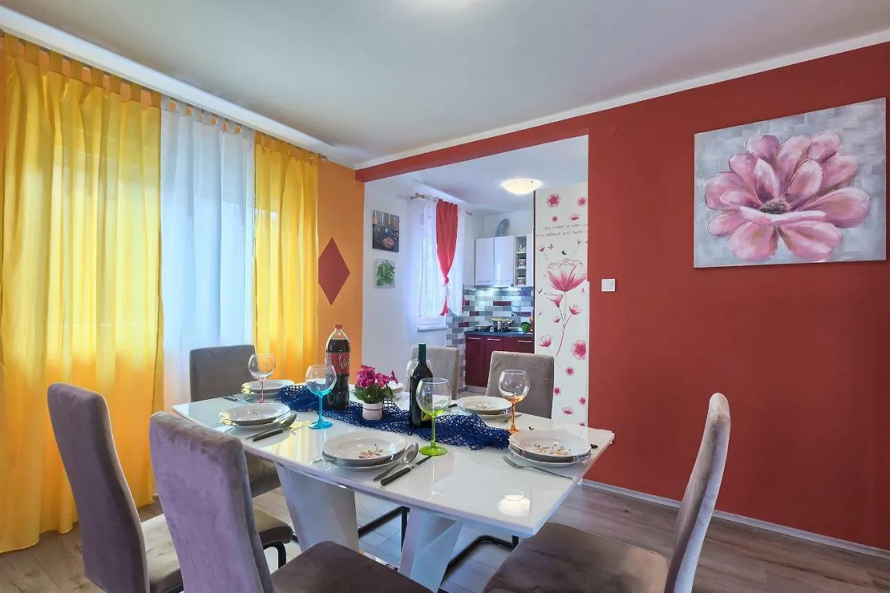 Apartman Modry  Pula